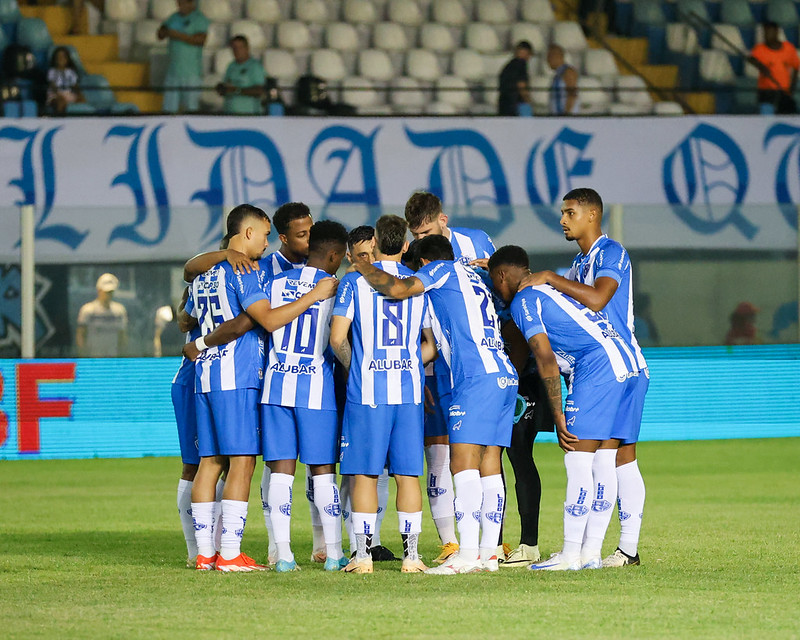 Equipe do Paysandu em campo