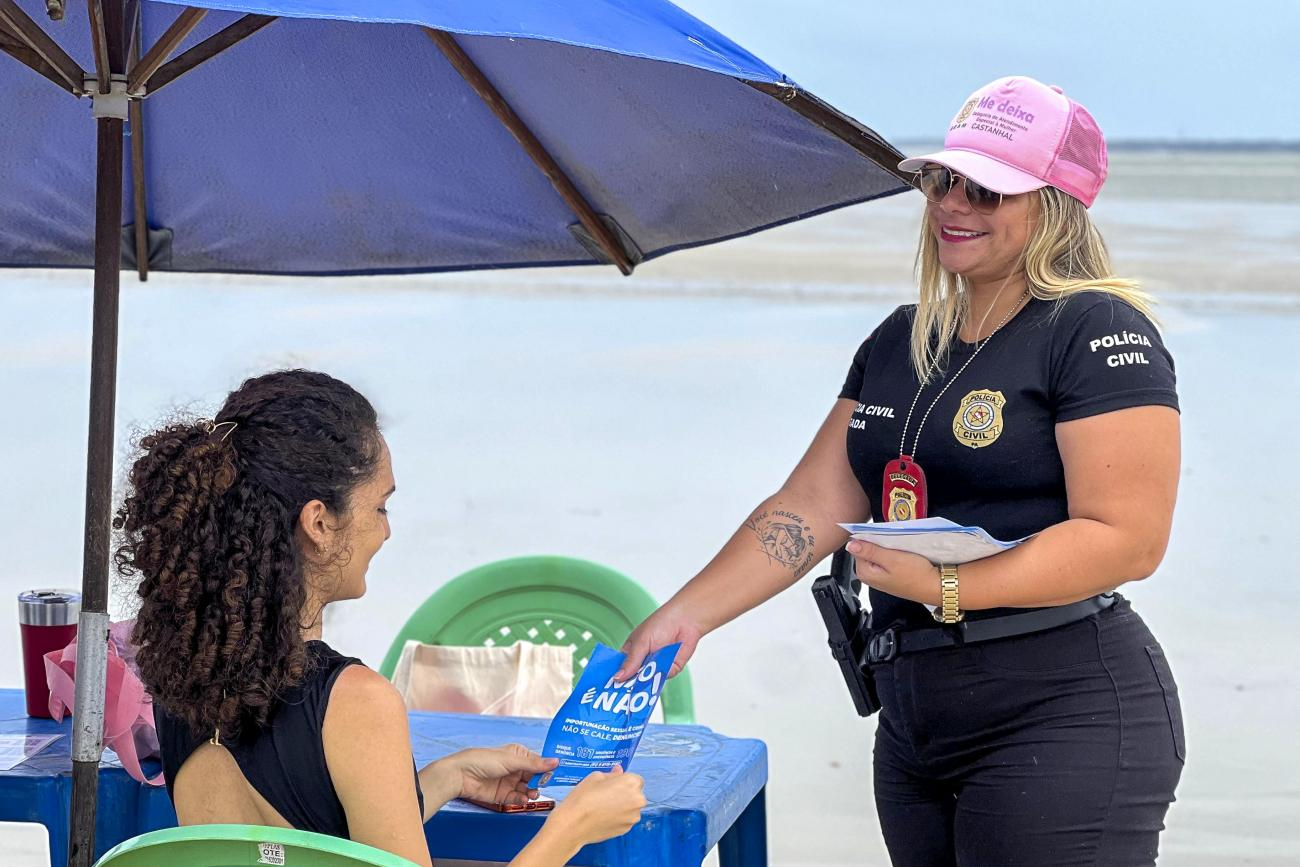 Campanha "Não é Não" inclui ações educativas, orientação direta ao público, distribuição de material informativo e presença qualificada das equipes da PCPA durante o carnaval. Foto: Ascom / PCPA.