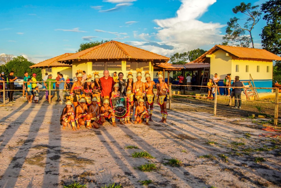 Foto da primeira escola indígena do Brasil, no Pará