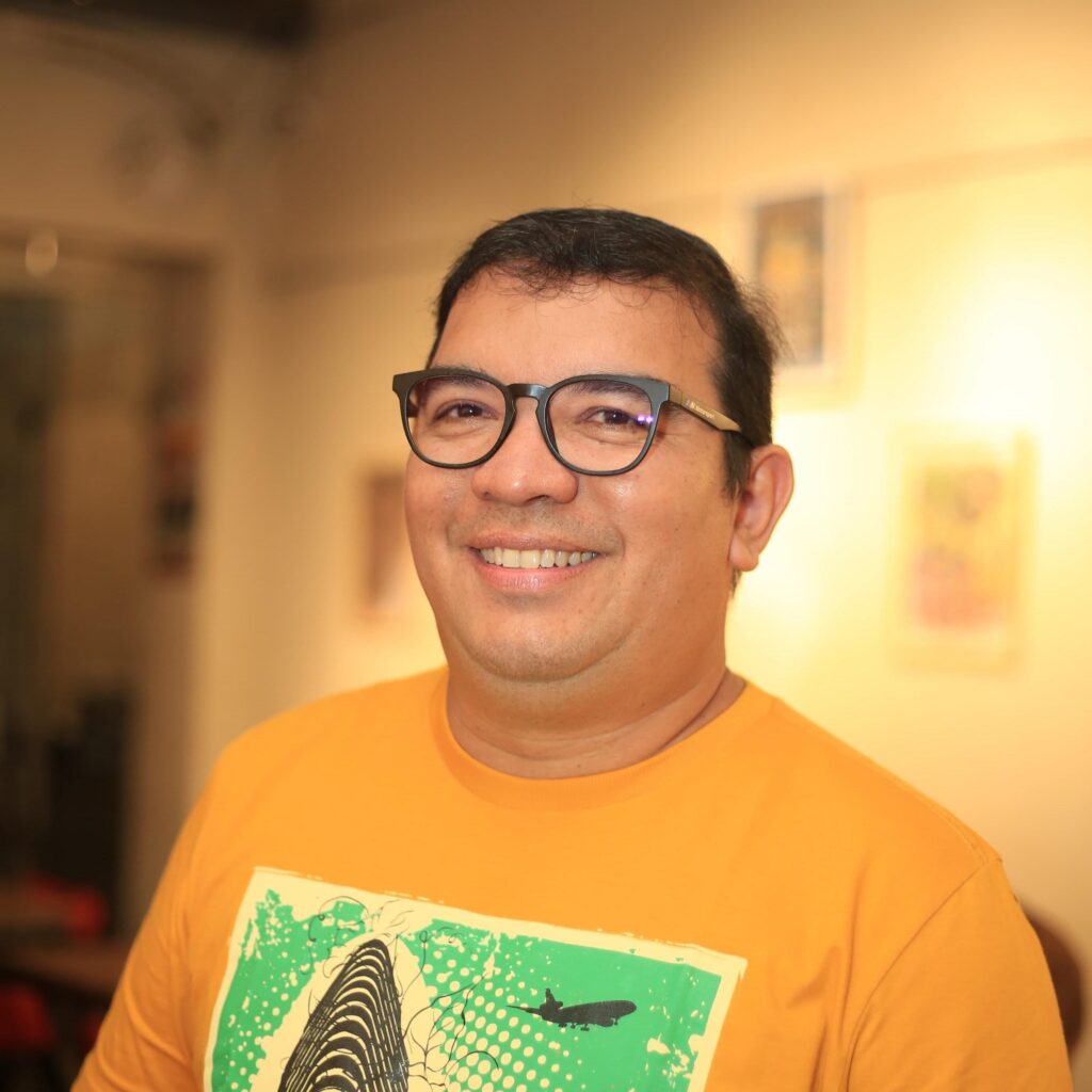 Historiador, fotógrafo e Mestre em Cultura e Linguagens, Michel Pinho.