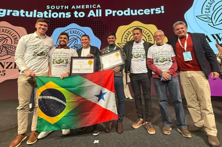 Comitiva do Pará e os vencedores da premiação na Holanda (Foto: Gabrie Foro/Sedap)