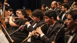 apresentação de uma orquestra 