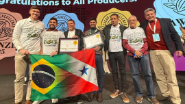 Comitiva do Pará e os vencedores da premiação na Holanda (Foto: Gabrie Foro/Sedap)