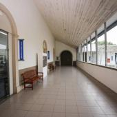 Foto de um dos corredores da Casa das Artes.jpg 