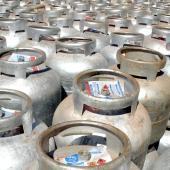 Botijões de gás enfileirados